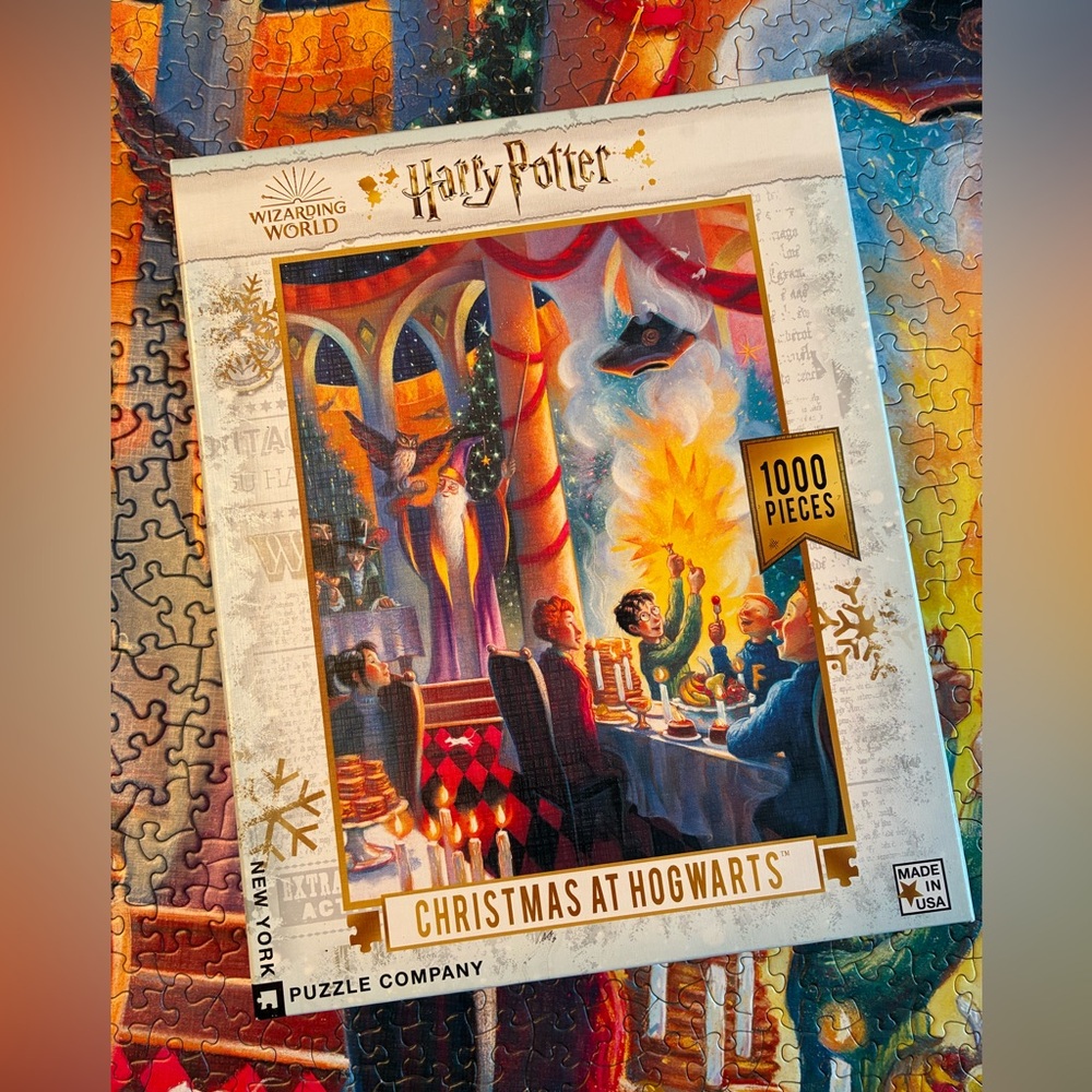 Harry Potter Christmas at Hogwarts Puzzle 1000 Pieces by NY Puzzle Co.